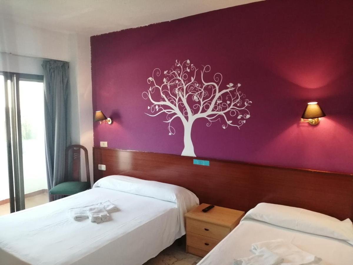 Hostal Jaime I Уэска Экстерьер фото