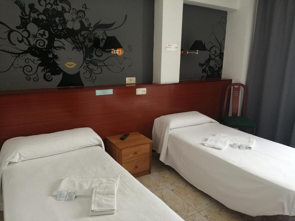 Hostal Jaime I Уэска Экстерьер фото